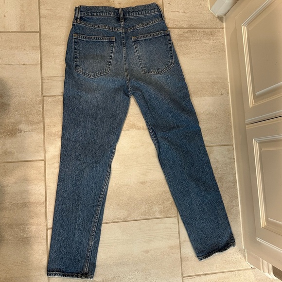 Gap Cheeky Straight Jean - Picture 3 of 5